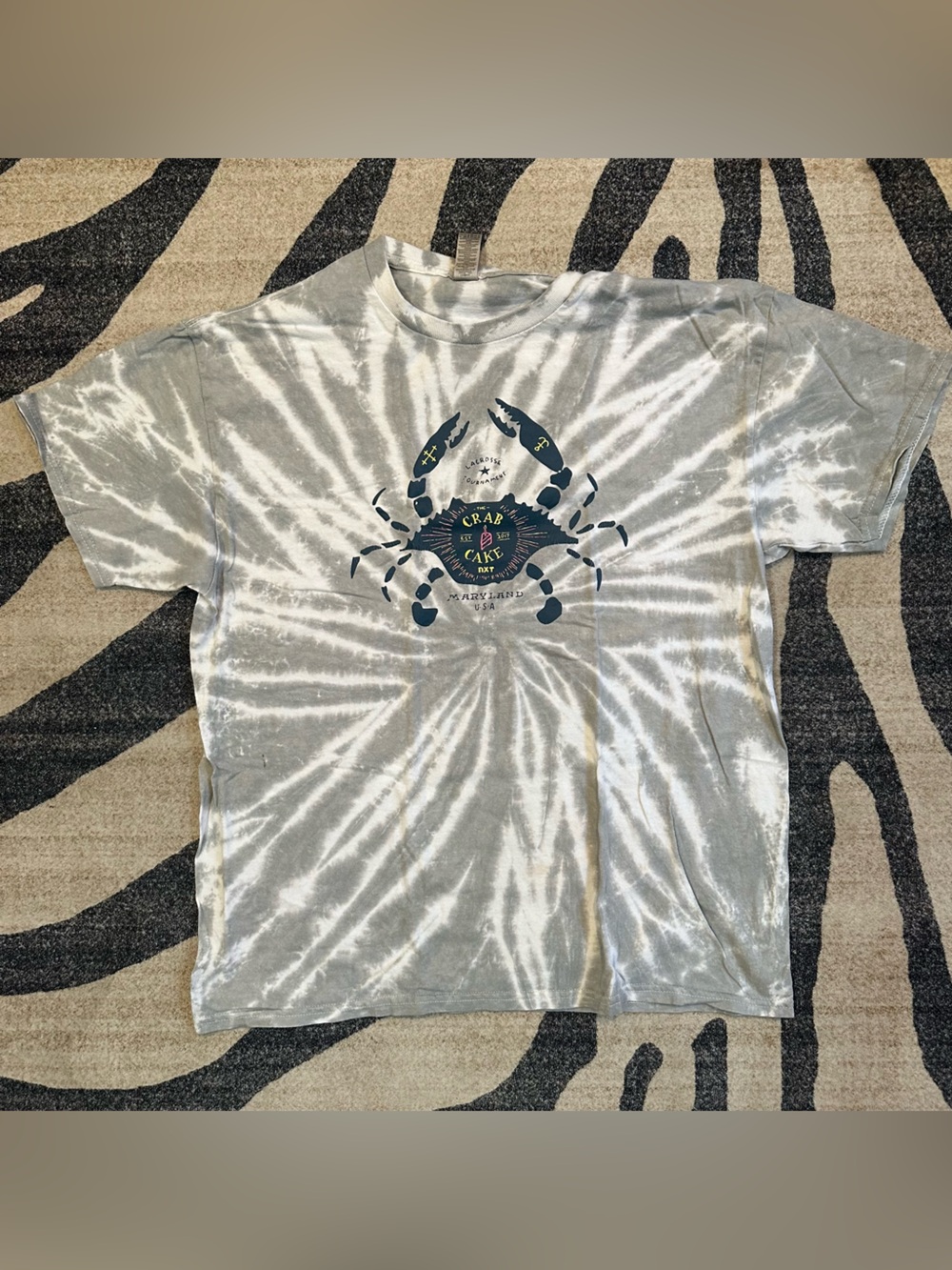 Gildan Light Gray Tie-Dye Crab Design T-Shirt